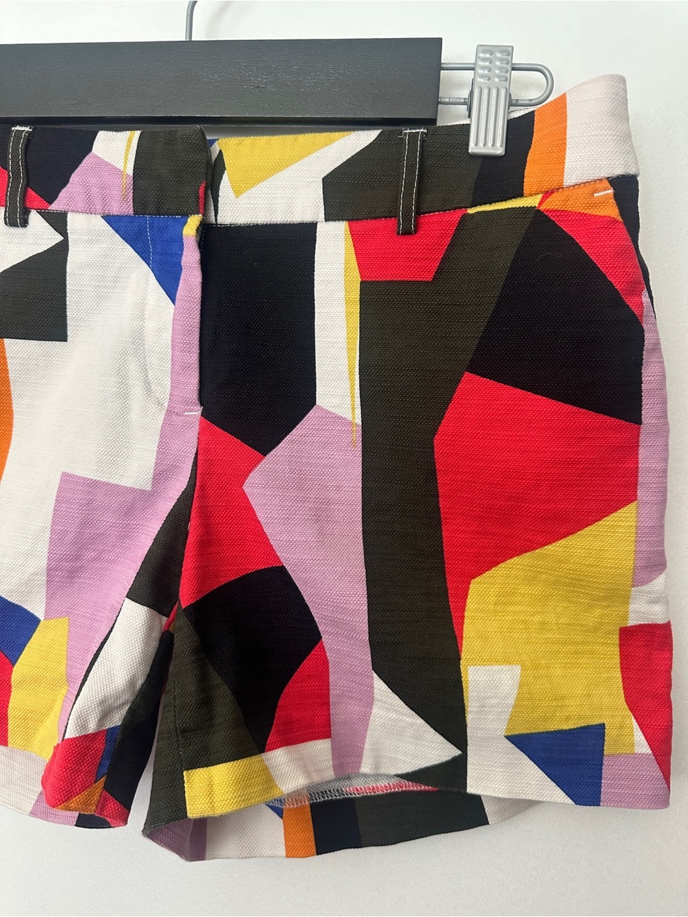 Halogen Womens Size 6 Multicolor Abstract Print Shorts Colorblock Tailored - Picture 2 of 7